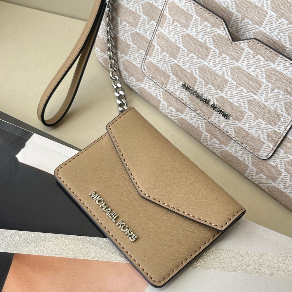 (new+tag) Michael Kors jet set large wristlet clutch plus detachable card case - Picture 5 of 12